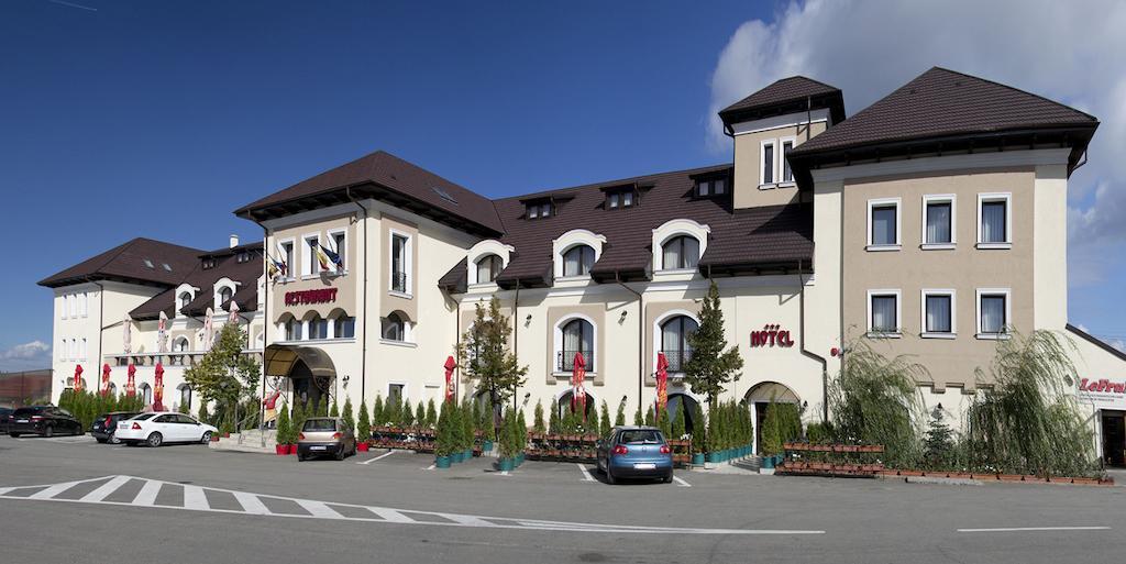 布拉索夫 汉努尔多奈斯旅馆酒店 外观 照片